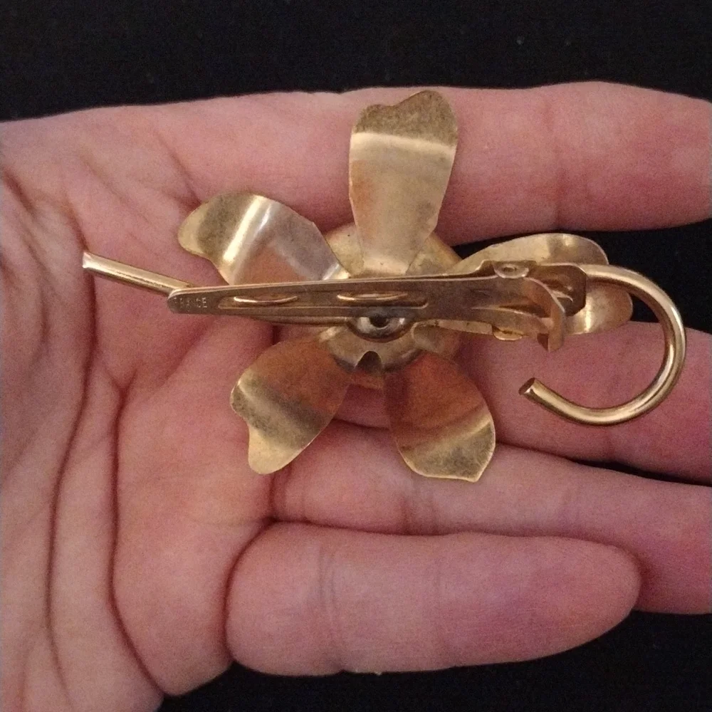 Vintage France Gold Tone W/ Faux Pearl Flower Hair Clip